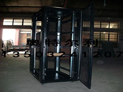 安裝機(jī)柜后期工作